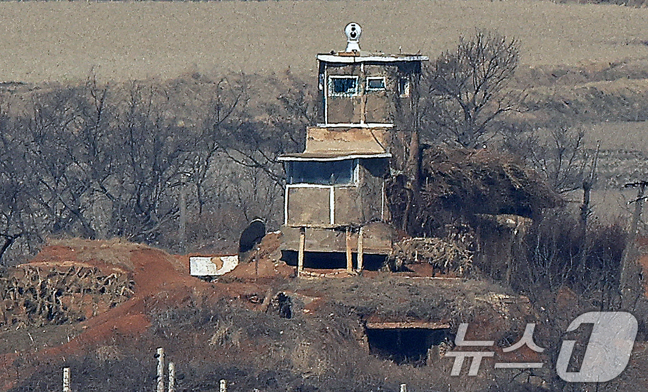 (파주=뉴스1) 박정호 기자 = 북한의 절반이 넘는 가정에서 배설물 처리 등 잘못된 위생 관리로 설사를 유발하고 영양실조를 악화시키고 있다는 보고가 나온 가운데 19일 오전 경기도 …