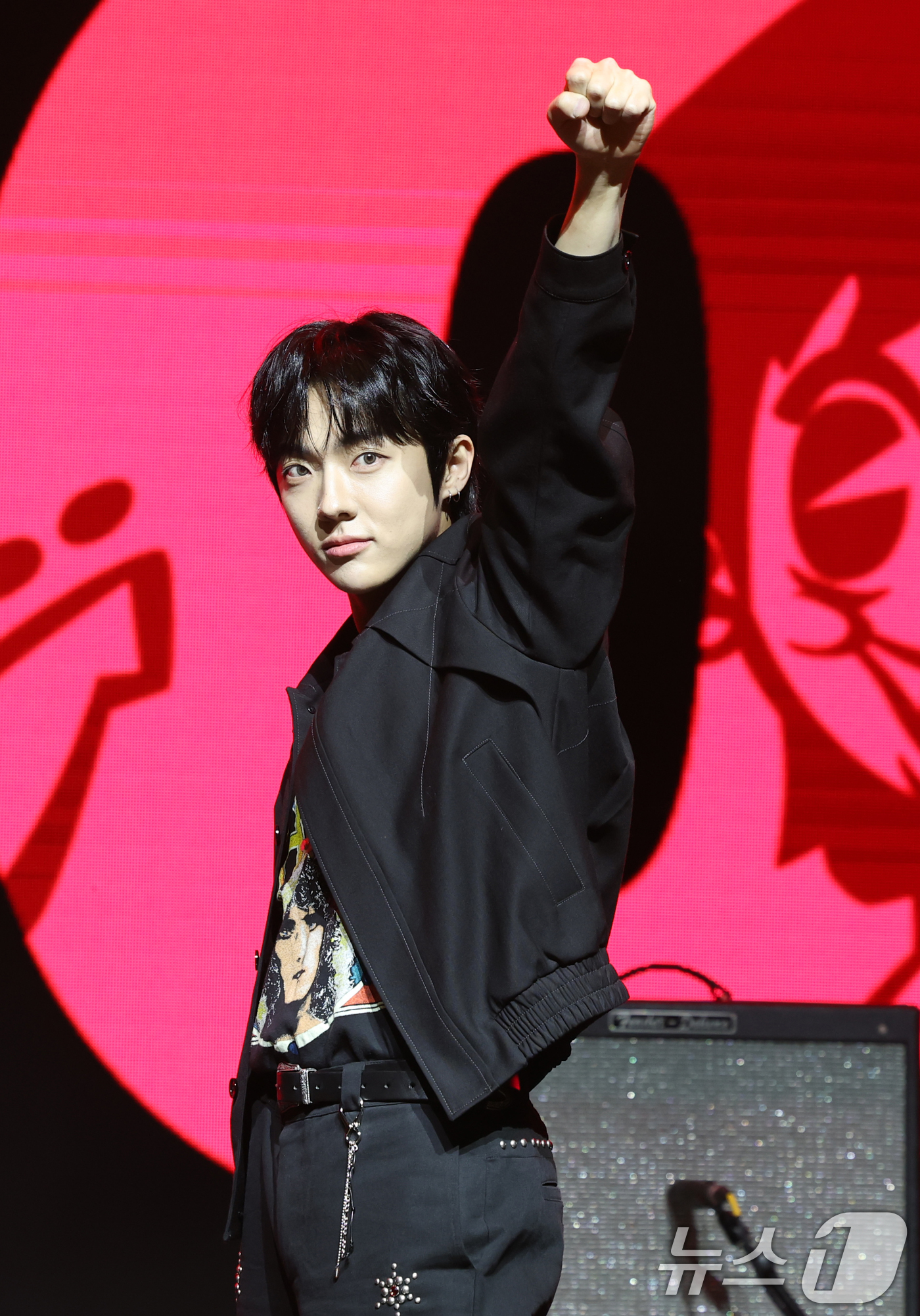 (서울=뉴스1) 권현진 기자 = 밴드 드래곤포니의 안태규가 19일 오후 서울 서대문구 신촌로 예스24 원더로크홀에서 가진 두 번째 EP앨범 'Not Out(낫 아웃)' 발매 기념 …