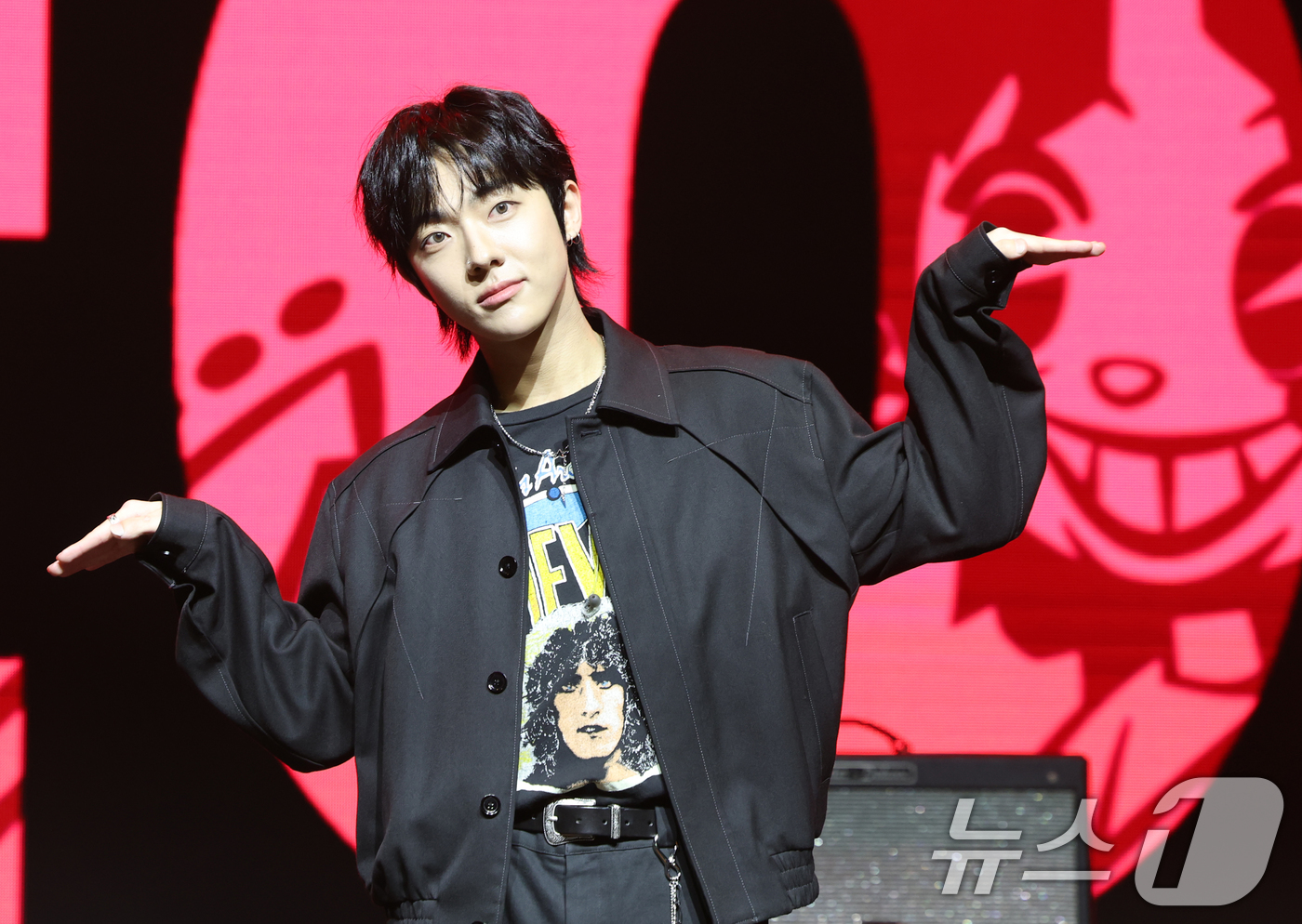 (서울=뉴스1) 권현진 기자 = 밴드 드래곤포니의 안태규가 19일 오후 서울 서대문구 신촌로 예스24 원더로크홀에서 가진 두 번째 EP앨범 'Not Out(낫 아웃)' 발매 기념 …