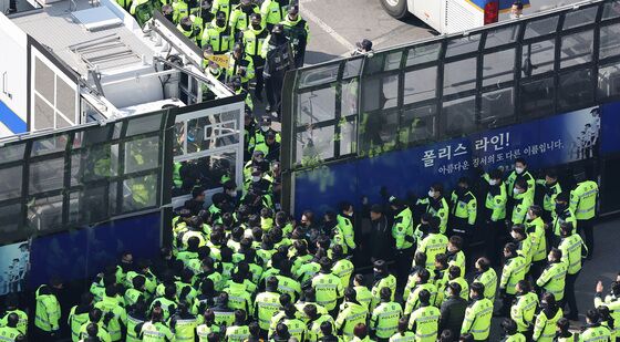 '尹 선고' 앞두고 경찰 경계태세 만전