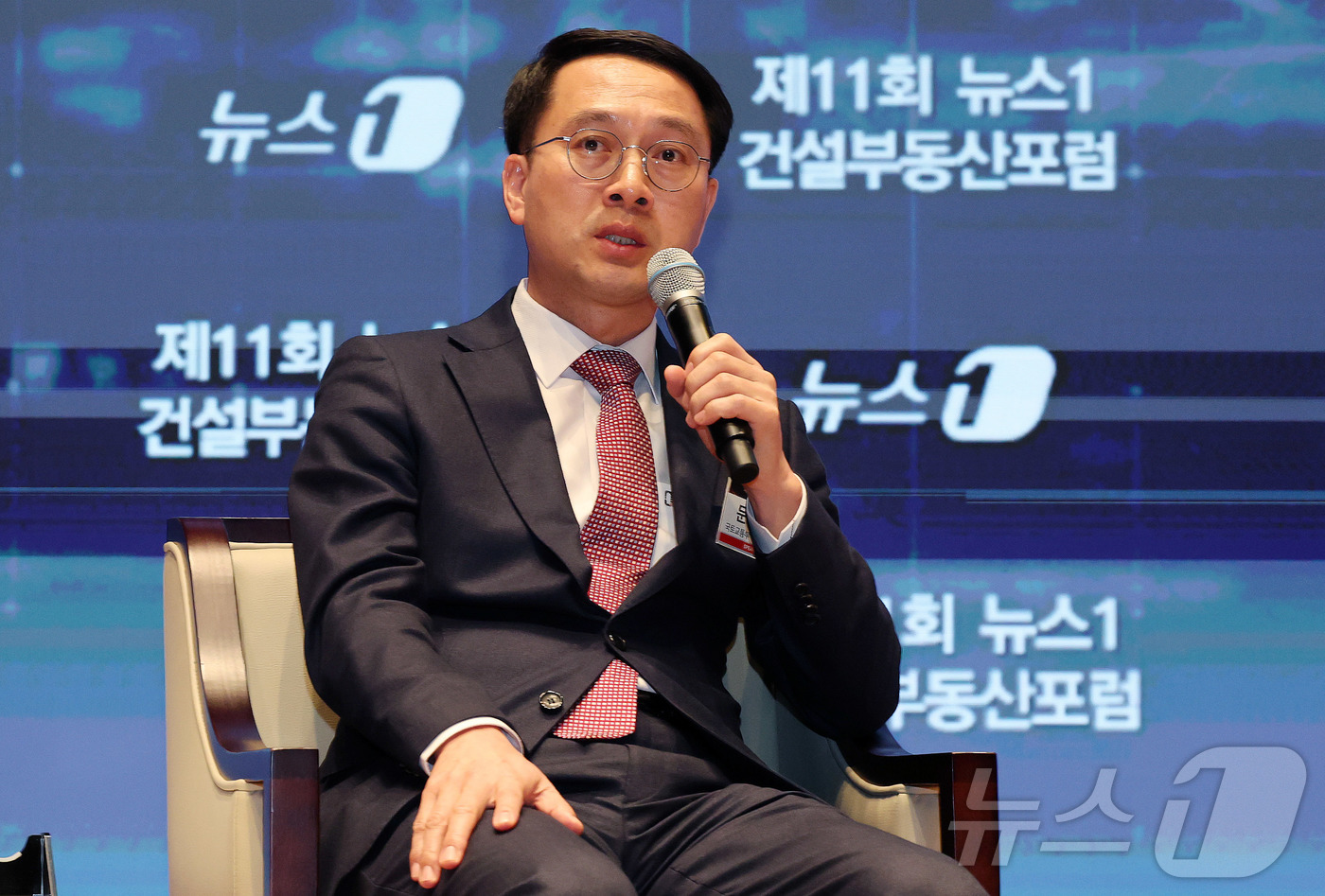 (서울=뉴스1) 박세연 기자 = 문성요 국토교통부 기획조정실장이 19일 서울 여의도 한국거래소에서 열린 제11회 뉴스1 건설부동산포럼 특별대담에서 발언을 하고 있다.올해로 11회를 …