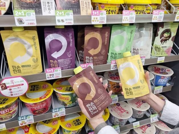 CU '한손한끼' 싹쓸이하는 외국인…매출 '22%' 급증