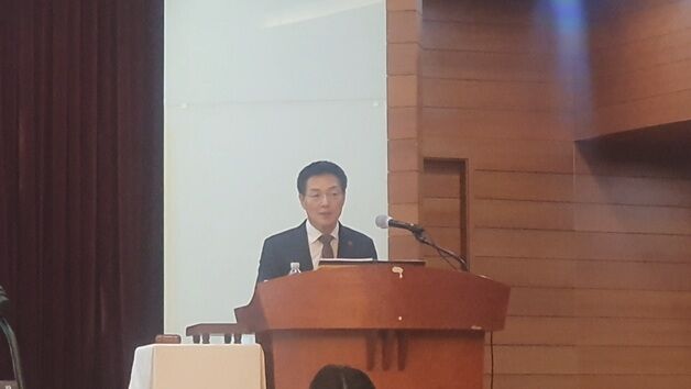 [주총]박주형 신세계 대표 "과감한 전략 실행으로 경쟁 우위 확보할 것"