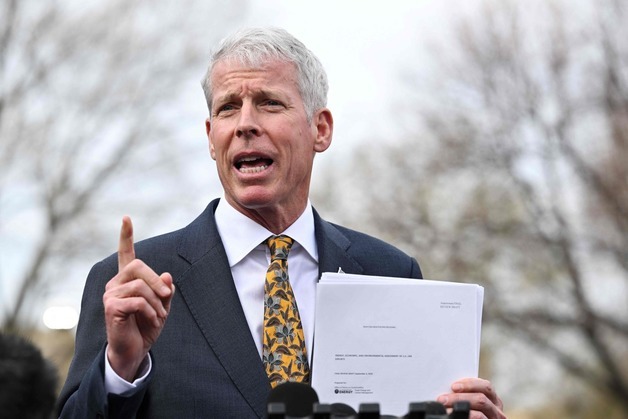 美에너지부 장관 "호르무즈 유조선 호위 지금은 불가…이달말 가능"(상보)