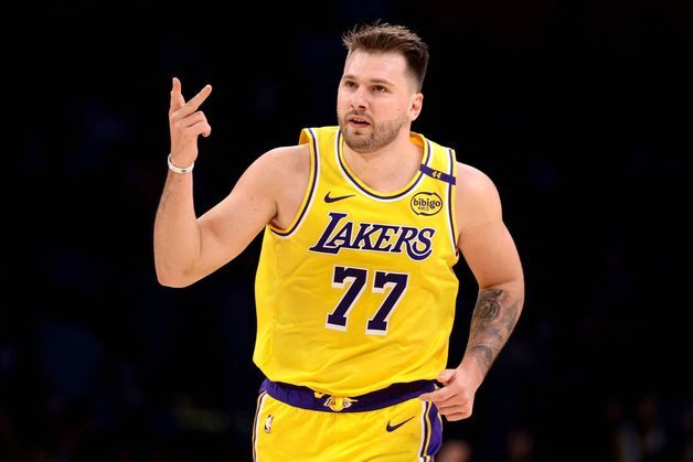 '킹' 제임스 없어도 돈치치 펄펄…NBA 레이커스, 덴버 완파