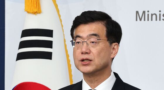 브리핑하는 이재웅 외교부 대변인