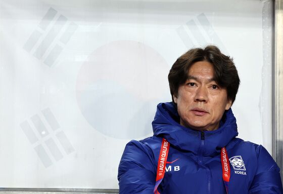 오만 상대로 졸전 끝 비긴 홍명보 감독 "가장 좋지 않은 경기력"