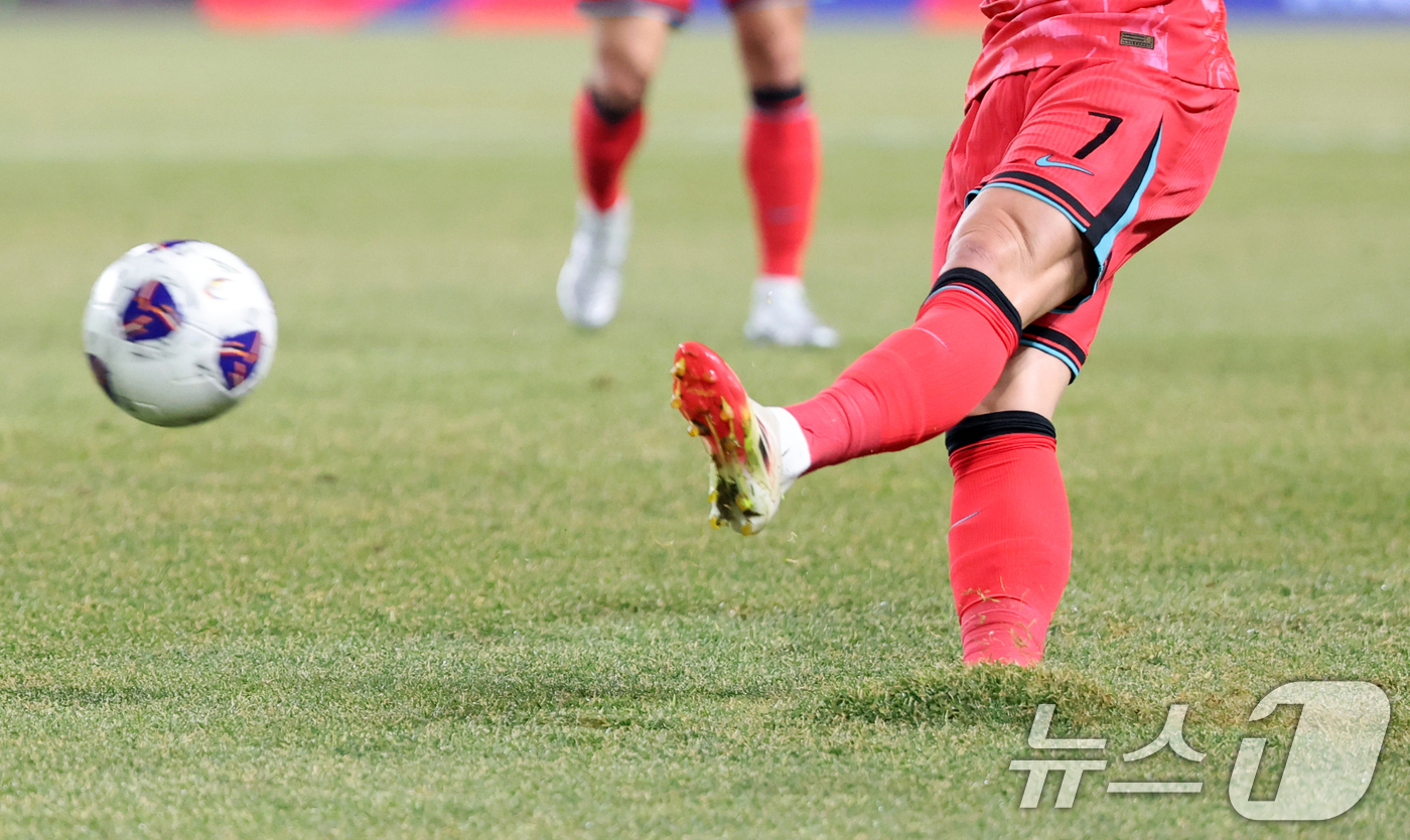 (고양=뉴스1) 이승배 기자 = 20일 오후 경기 고양시 고양종합운동장에서 열린 2026 국제축구연맹(FIFA) 북중미 월드컵 아시아 3차 예선 B조 7차전 대한민국과 오만의 경기 …