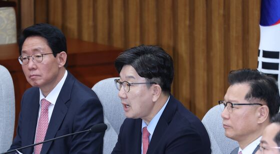 원내대책회의 모두발언하는 권성동