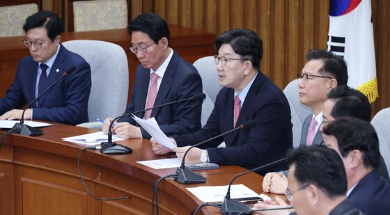 원내대책회의 모두발언하는 권성동 원내대표