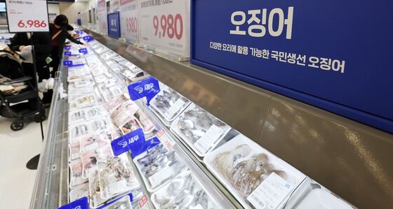 오징어채 43%·커피 14% 급등…폭염·폭우에 먹거리물가 1년래 최대 상승