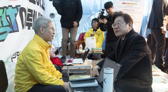 이재명 대표, 정의당 농성장 방문