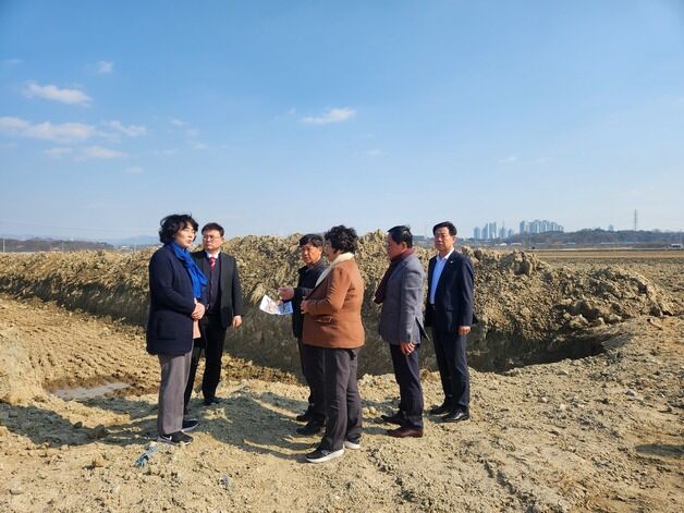 청주시, 농지 음식물폐기물 매립 '불법' 간주 강력 대응
