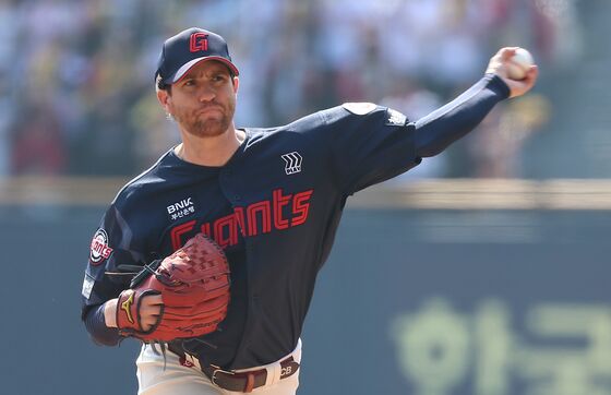 갈 길 바쁜 롯데 '비상등'…'어깨 부상' 반즈, 8주 이탈