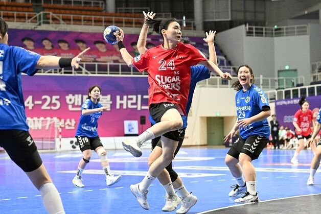 '개막 17연승' SK슈가글라이더즈, 여자 핸드볼 정규리그 2연패