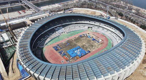 리모델링 공사 한창인 '잠실올림픽주경기장'