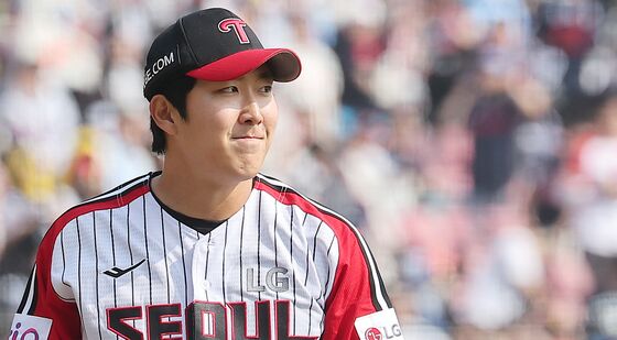 손주영, 승리의 미소