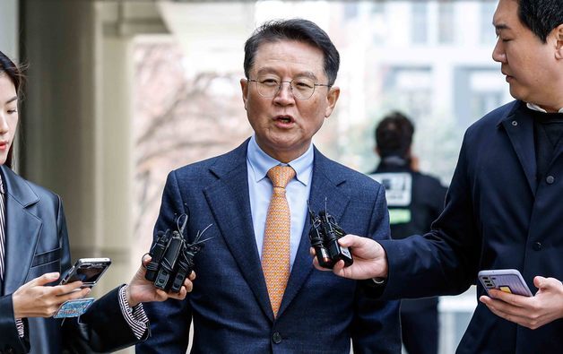 윤갑근, '김학의 사건 연루설' 보도 JTBC 상대 손배소 2심 패소