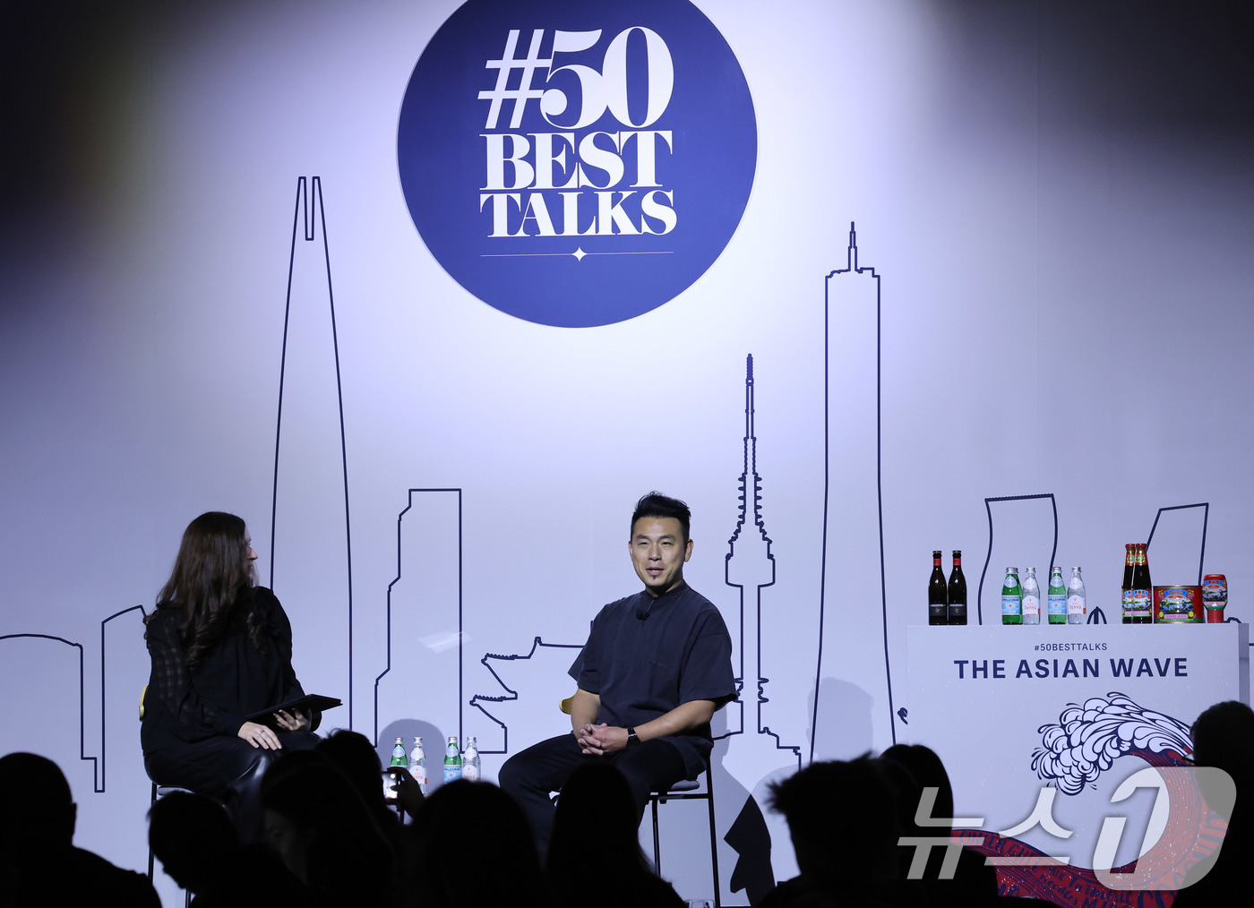 (서울=뉴스1) 박지혜 기자 = 24일 서울 서초구 세빛섬 FIC에서 열린 아시아 50 베스트 레스토랑 '50 BEST TALKS'에서 홍콩의 윙(Wing) 레스토랑 비키 쳉 셰프 …