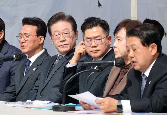 尹 선고 '4월설' 다급한 민주…이재명 대법 선고도 코앞