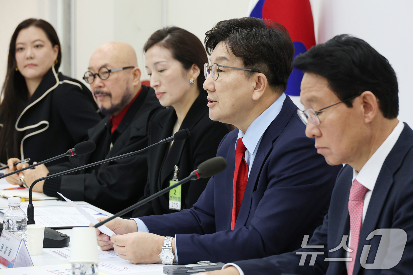 (서울=뉴스1) 이광호 기자 = 권성동 국민의힘 원내대표가 25일 오전 서울 여의도 국회에서 열린 패션산업 지원 정책간담회에서 발언하고 있다. 2025.3.25/뉴스1