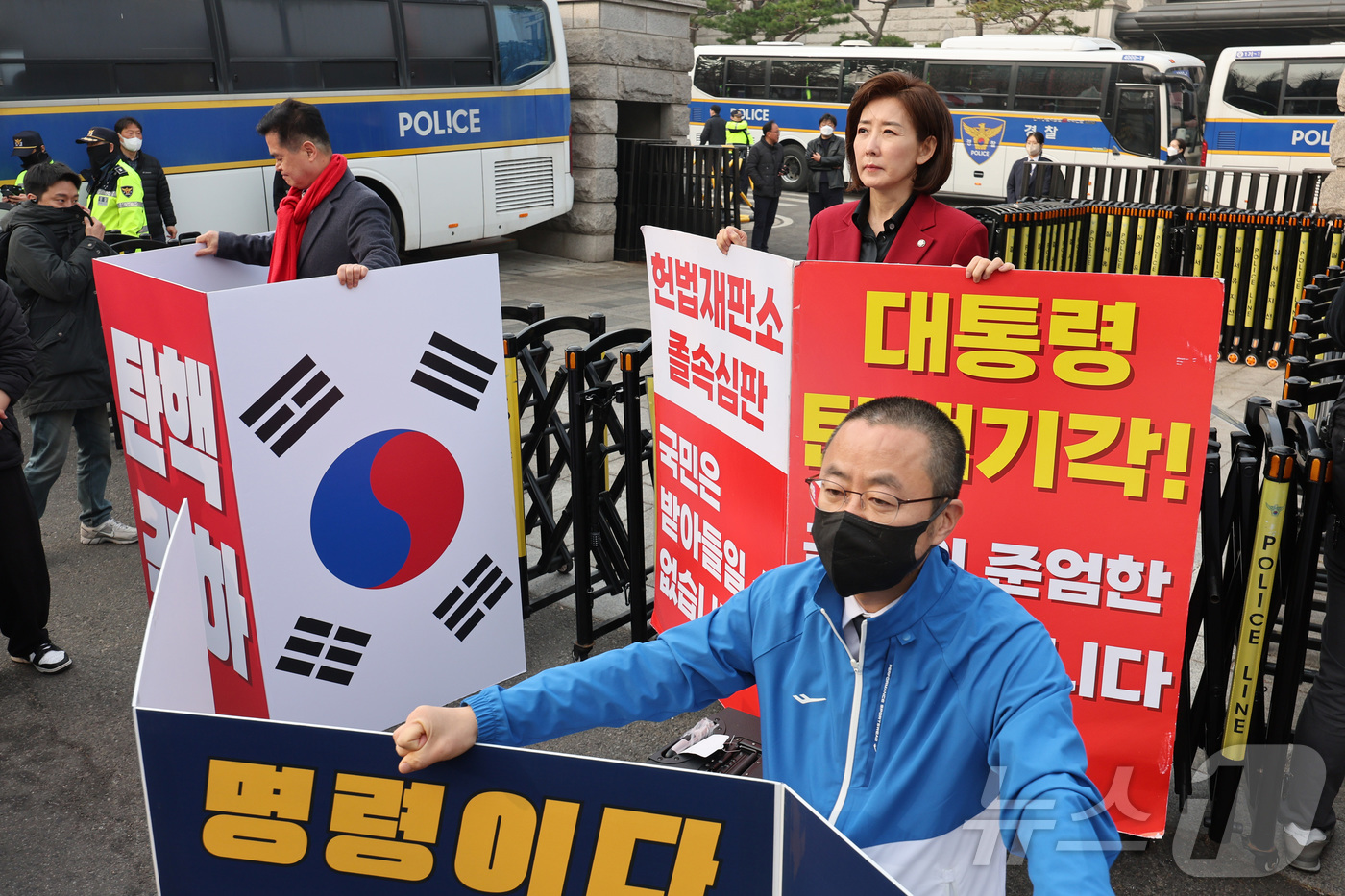 (서울=뉴스1) 신웅수 기자 = 한국 사회에서 국민이 가장 크게 느끼는 사회갈등은 보수와 진보 간 갈등인 것으로 나타났다.통계청이 25일 발표한 '2024 한국의 사회지표'에 따르 …