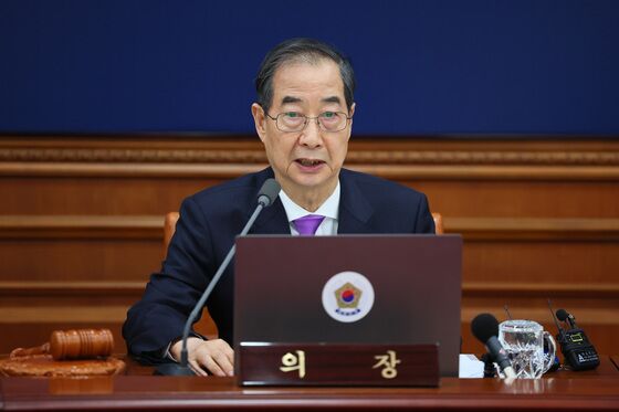 한 대행 "통상전쟁에 민관 역량 쏟아부어야"…대미 통상 문제 직접 챙긴다