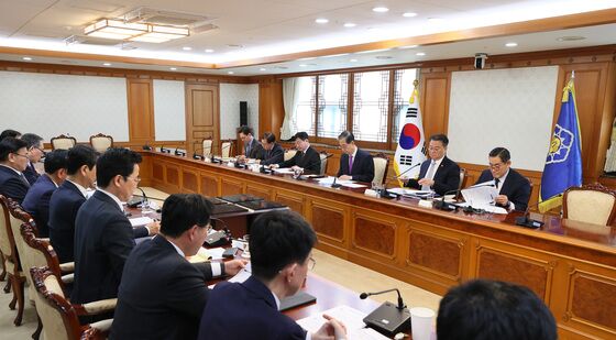 대미협의 진행 상황 보고 받는 한덕수 권한대행
