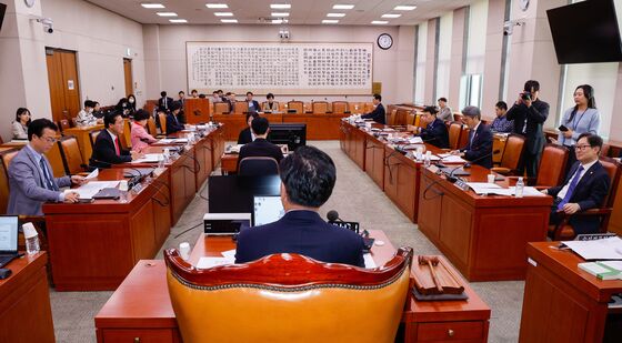 법사위 2소위 '코로나 예방접종 피해보상 특별법' 심사