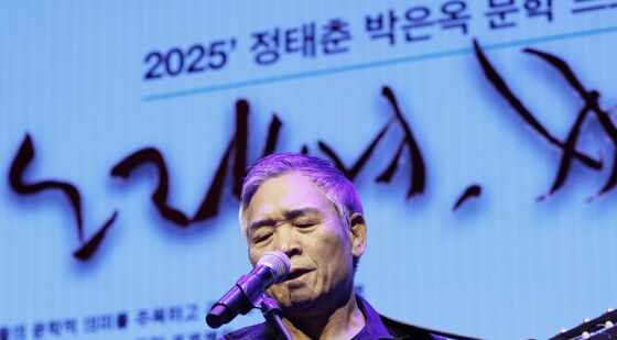정태춘, 신보 '집중호우 사이' 내고 본격 활동