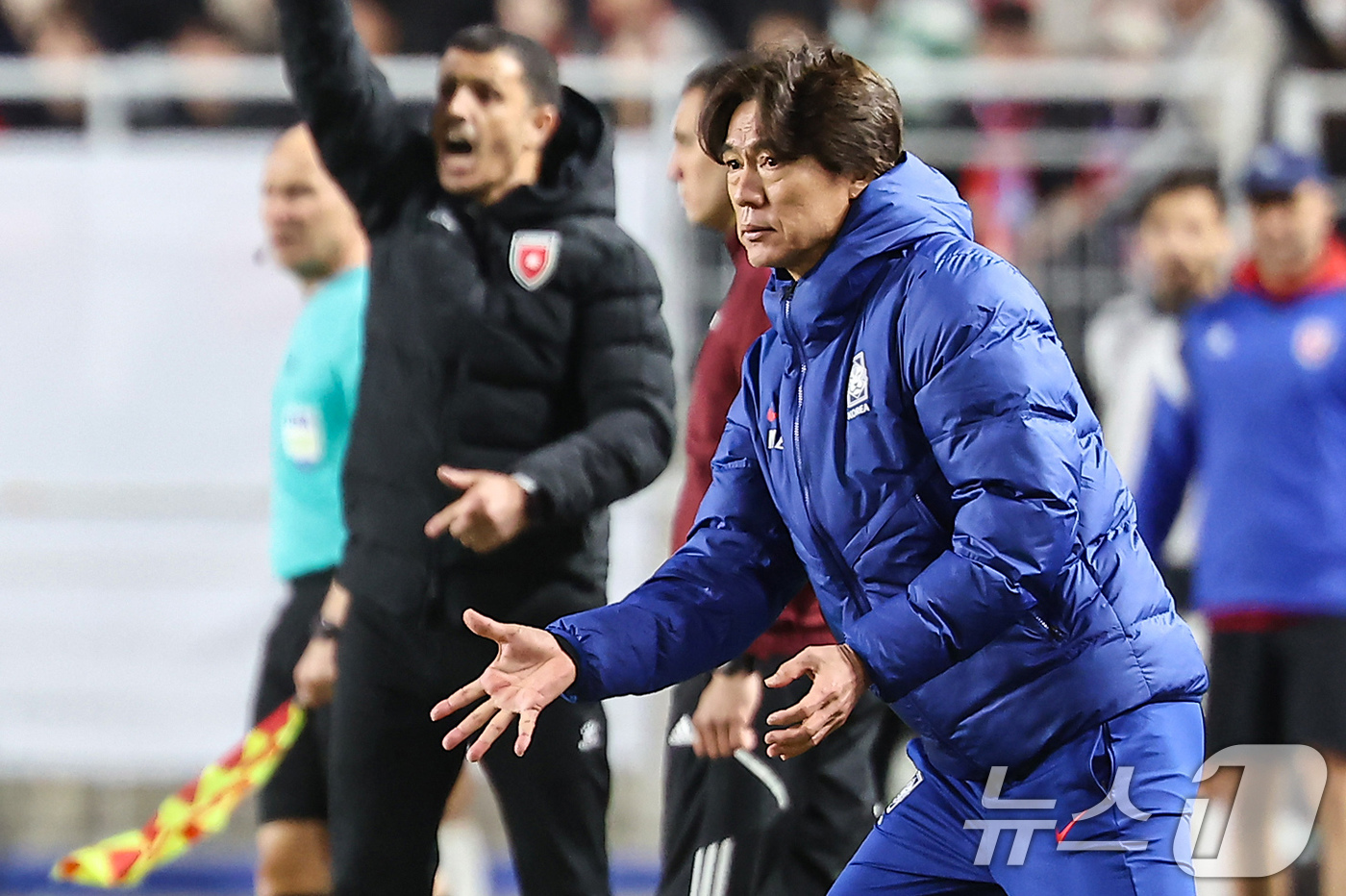 (수원=뉴스1) 김도우 기자 = 25일 오후 경기 수원월드컵경기장에서 열린 2026 국제축구연맹(FIFA) 북중미 월드컵 아시아 3차 예선 B조 8차전 대한민국과 요르단의 경기, …