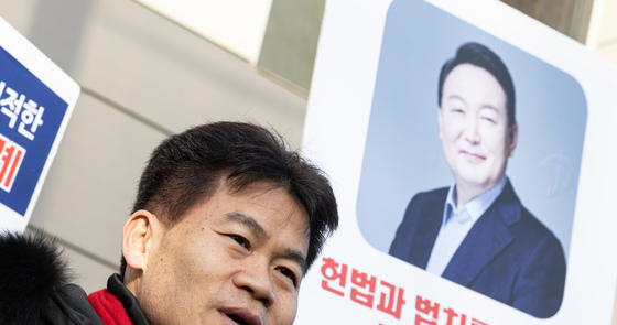 "제자들이 실망했다고"…계엄옹호 전한길 결국 '학원 계약 끝'