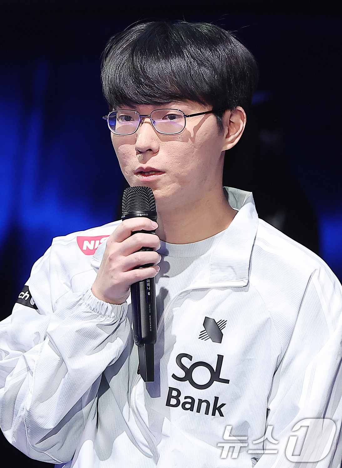 (서울=뉴스1) 김진환 기자 = DRX '유칼' 손우현이 26일 오후 서울 종로구 롤파크 LCK(리그 오브 레전드 챔피언스 코리아) 아레나에서 열린 '2025 LoL 챔피언스 코리 …