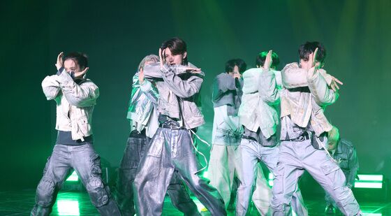 K팝 출사표 던진 8인조 일본 보이 그룹