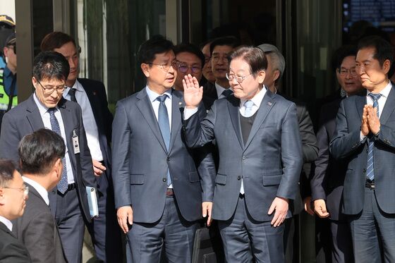 홍준표 "이재명 무죄, 사법부 하나회 덕…차라리 잘됐다, 범죄자와 대선"