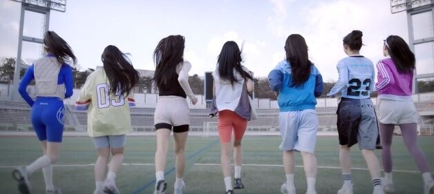 'WM 신인' 유스피어, 리얼리티 티저 공개…트랙 위 질주