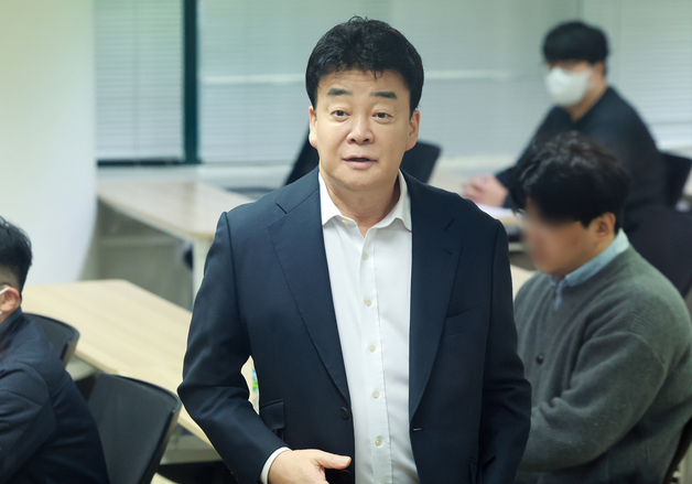 백종원 방송 앞두고 전가협과 갈등…더본 "사실왜곡 멈춰달라"