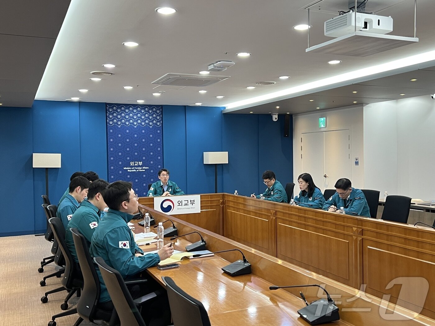 본문 이미지 - 윤주석 외교부 영사안전국장은 28일미얀마 지진 관련 우리 국민 피해 상황 파악 및 재외국민보호 조치 강구를 위한 본부-공관 합동 상황점검회의&#40;화상&#41;를 주재했다. 2025.03.28. &#40;외교부 제공&#41; 