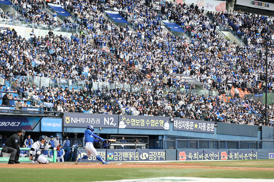 컴투스, 야구 개막 앞두고 성수에서 '컴프야' 이용자 행사 개최