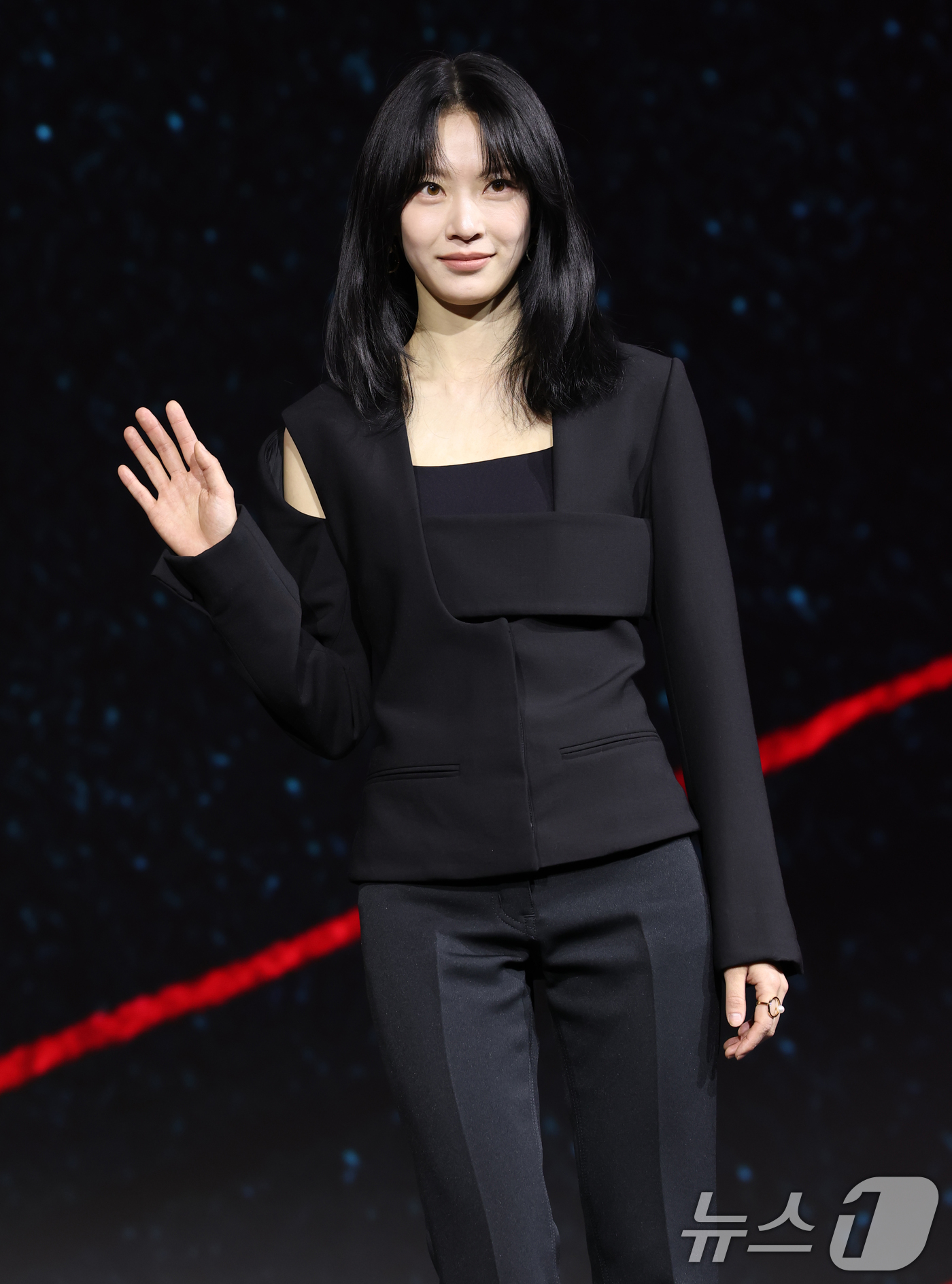 (서울=뉴스1) 권현진 기자 = 배우 공승연이 31일 서울 종로구 JW메리어트 동대문 스퀘어 서울에서 열린 넷플릭스 시리즈 '악연' 제작발표회에서 포즈를 취하고 있다.'악연'은 벗 …