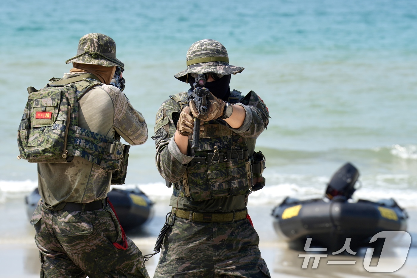(서울=뉴스1) = 해병대사령부는 지난달 25일부터 오는 3월 7일까지 태국 일대에서 미국 등 6개 참가국과 함께 다국적군 연합작전 수행능력 향상을 위한 '2025년 코브라골드' …
