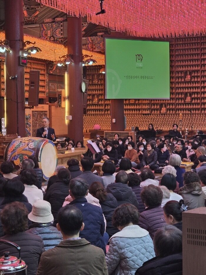 본문 이미지 - 봉은사 포교국장 공일스님 / 사진-미앤펫캠페인 제공