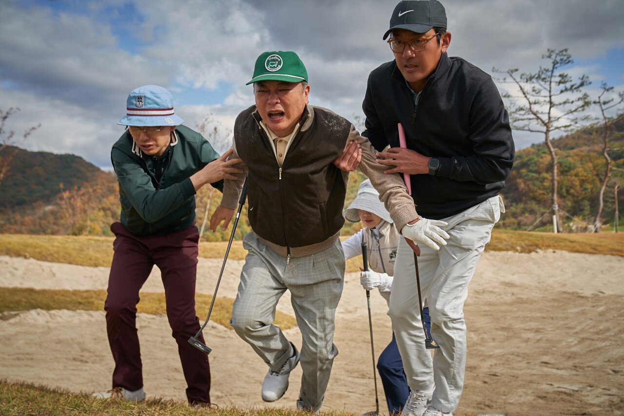 본문 이미지 - '로비' 스틸 컷