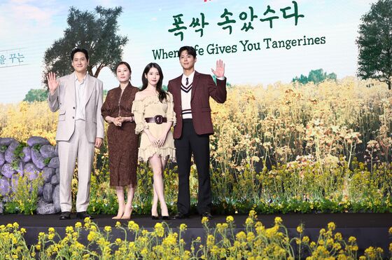 한은 "'폭싹 속았수다' 찍으니 청년 고용↑…서비스수출 지원해야"