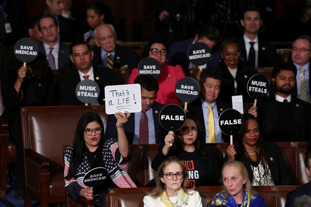 트럼프 24일 2기 첫 국정연설…민주당 일부 보이콧 후 맞불집회