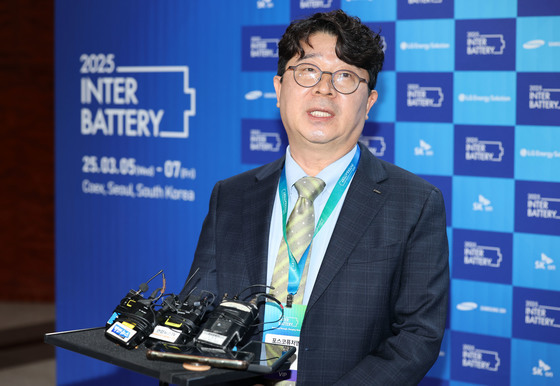 배터리협회장 "K-배터리, 생산보조금 필요…전고체로 중국 추월"