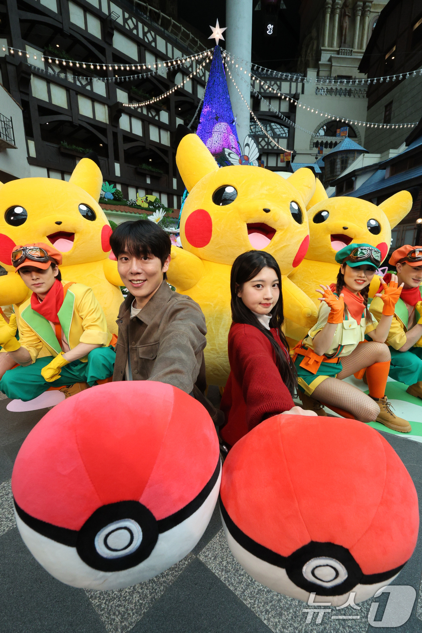 (Seúl = Noticias 1) Reportero Shin Woong-soo: El día 5, los actores presentarán una función en colaboración con Pokémon en Lotte World Adventure en Songpa-gu, Seúl. En colaboración con Pokémon, Lotte World Adventure permite a los visitantes…