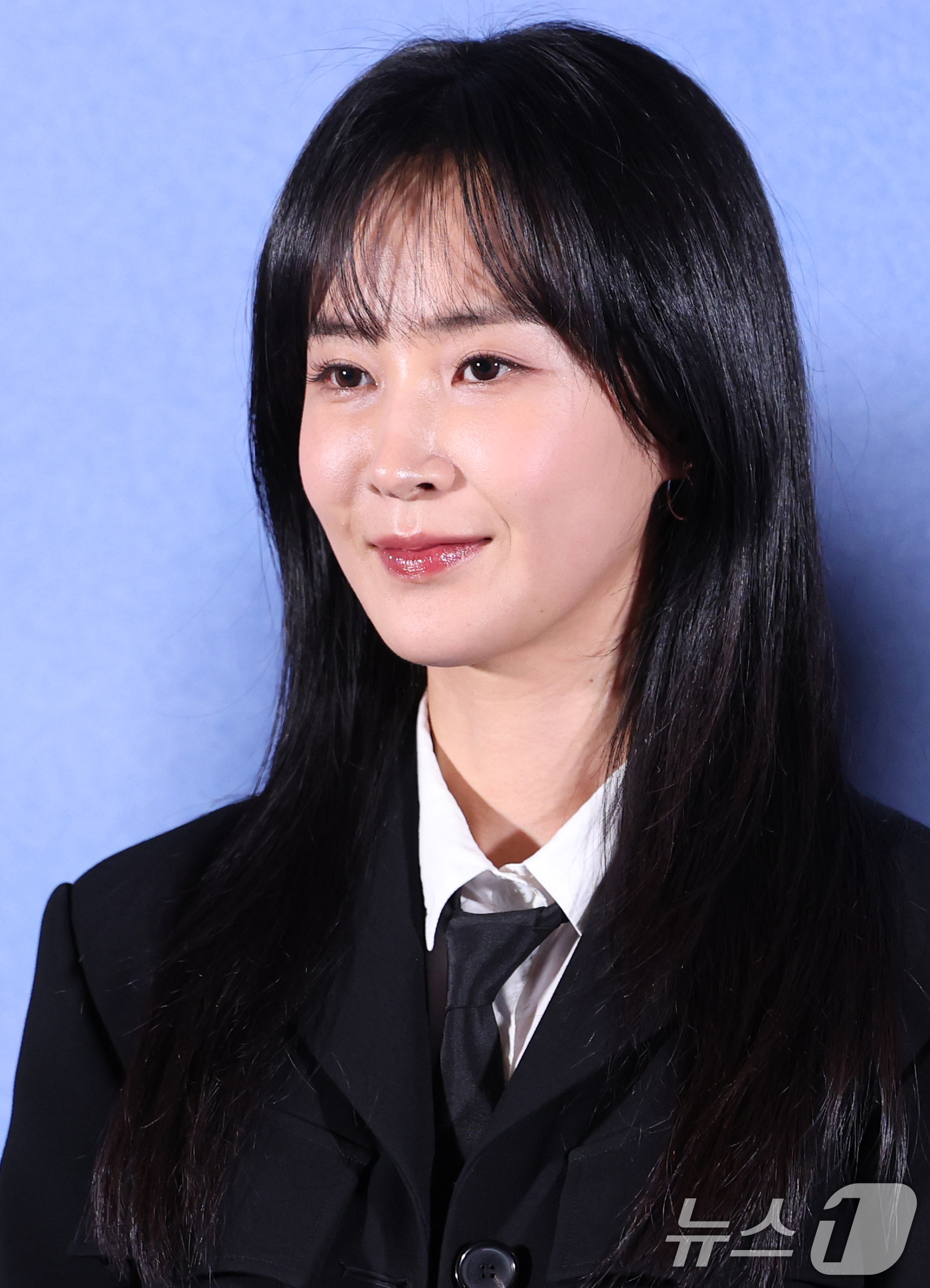 (서울=뉴스1) 권현진 기자 = 배우 권유리가 5일 서울 용산구 CGV용산아이파크몰에서 열린 영화 '침범 (감독 김여정, 이정찬)' 언론시사회에 참석해 미소를 짓고 있다.'침범'은 …