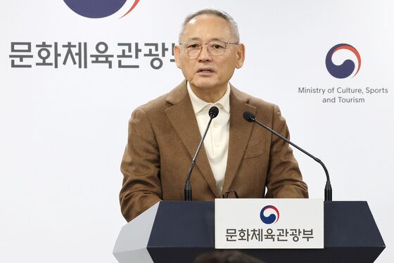 유인촌 문체부 장관 "공연예술 지원체계 '지역 중심'으로 혁신"