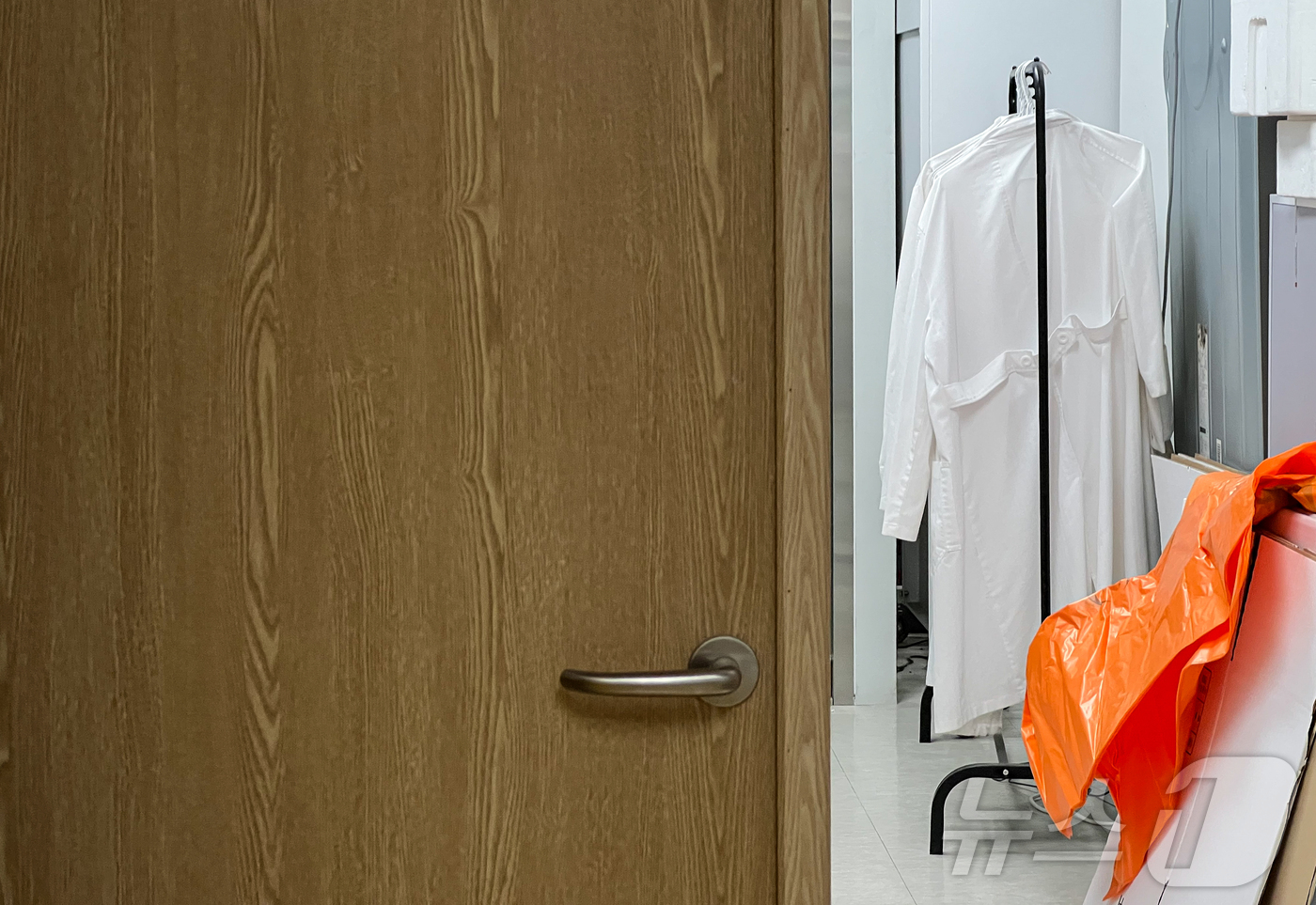 (서울=뉴스1) 김도우 기자 = 교육부와 의대 총장·학장들이 7일 2026학년도 의대 모집인원을 증원 전 수준인 2024학년도 정원(3058명)으로 동결하는 방안을 공동 선언하기 …